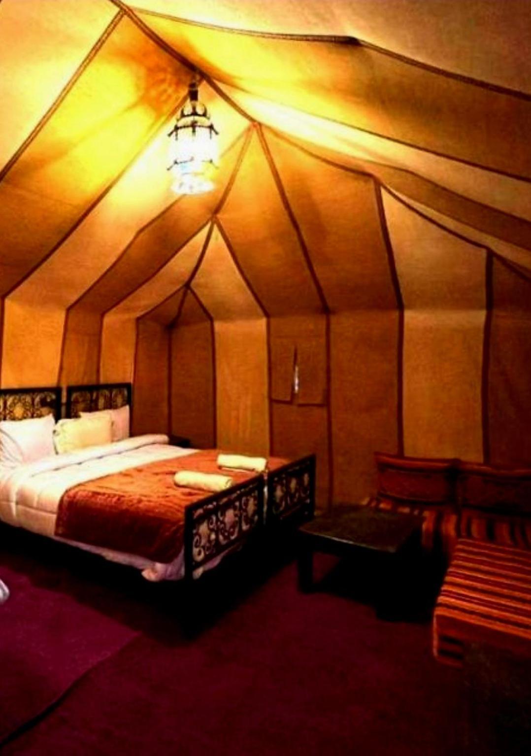 Luxury Sandy Glamping Мерзуга Екстер'єр фото