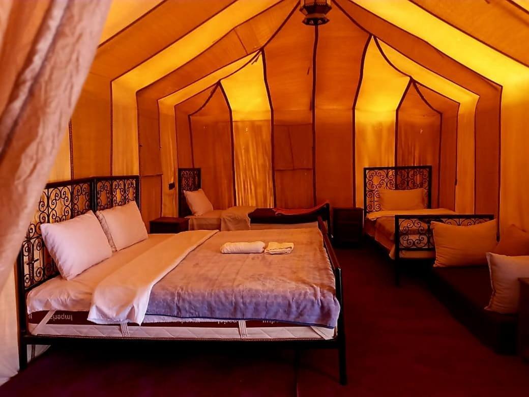 Luxury Sandy Glamping Мерзуга Екстер'єр фото