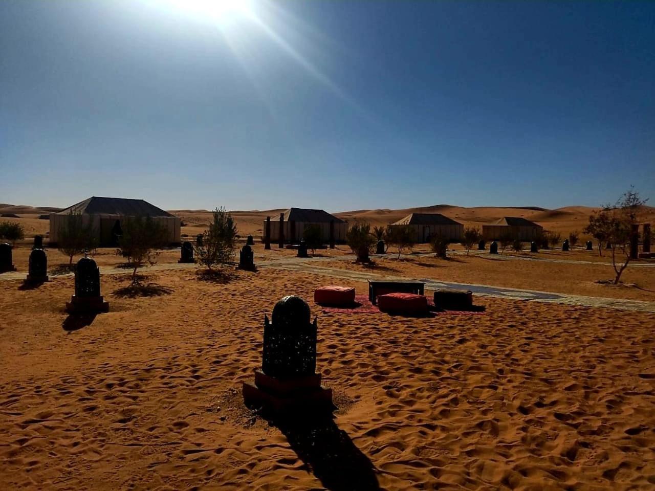 Luxury Sandy Glamping Мерзуга Екстер'єр фото