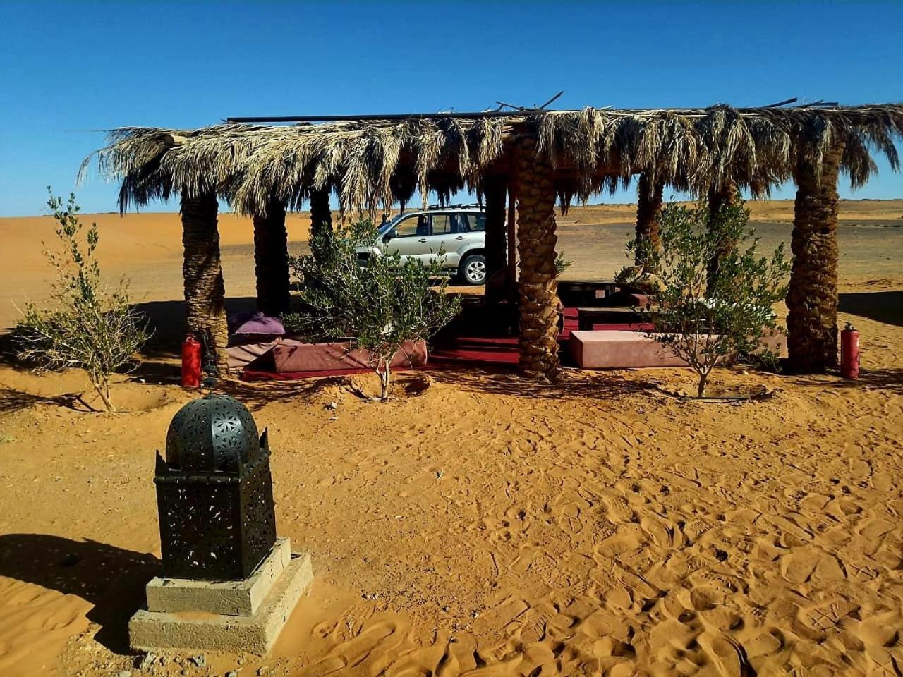 Luxury Sandy Glamping Мерзуга Екстер'єр фото