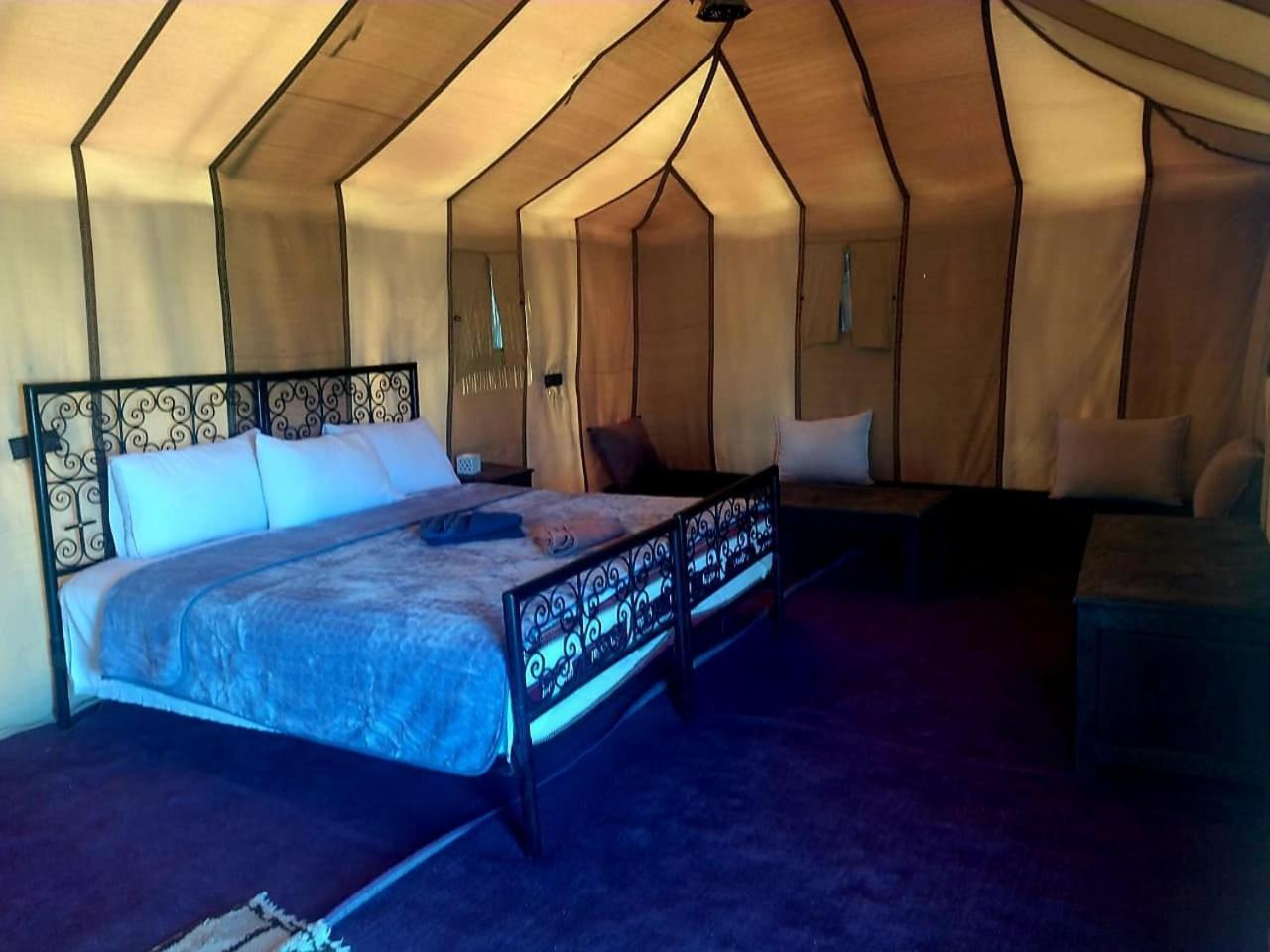 Luxury Sandy Glamping Мерзуга Екстер'єр фото