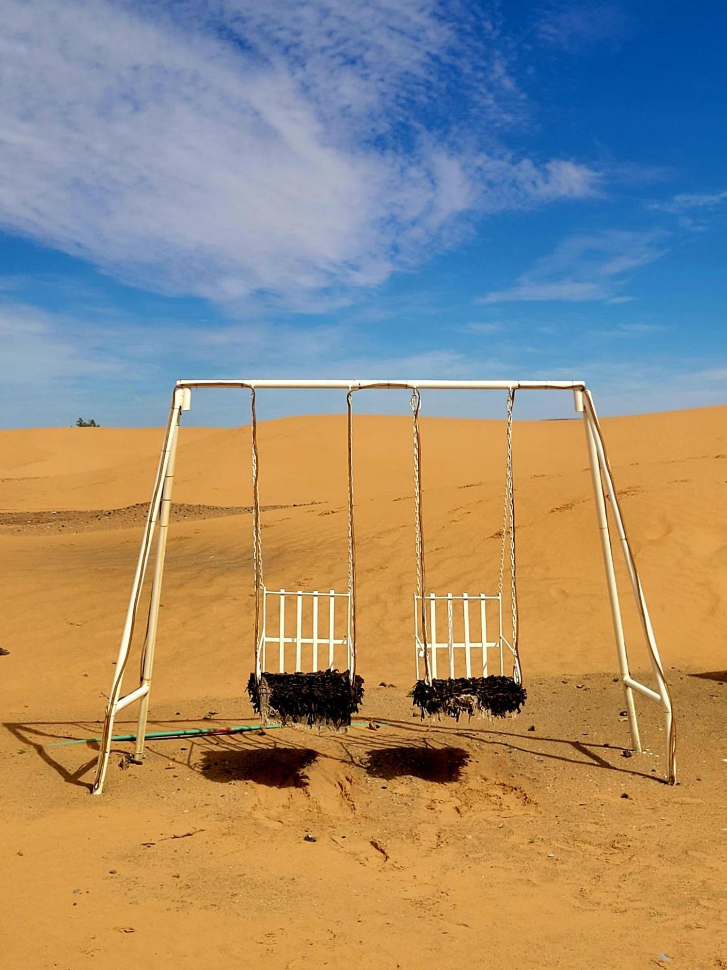 Luxury Sandy Glamping Мерзуга Екстер'єр фото